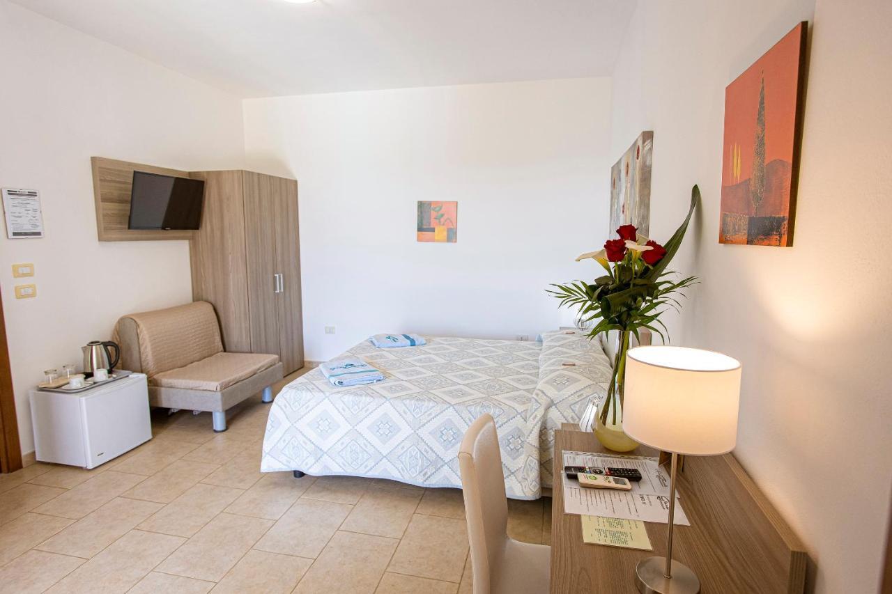 Aia Grande Bed & Breakfast Uggiano La Chiesa Exterior photo