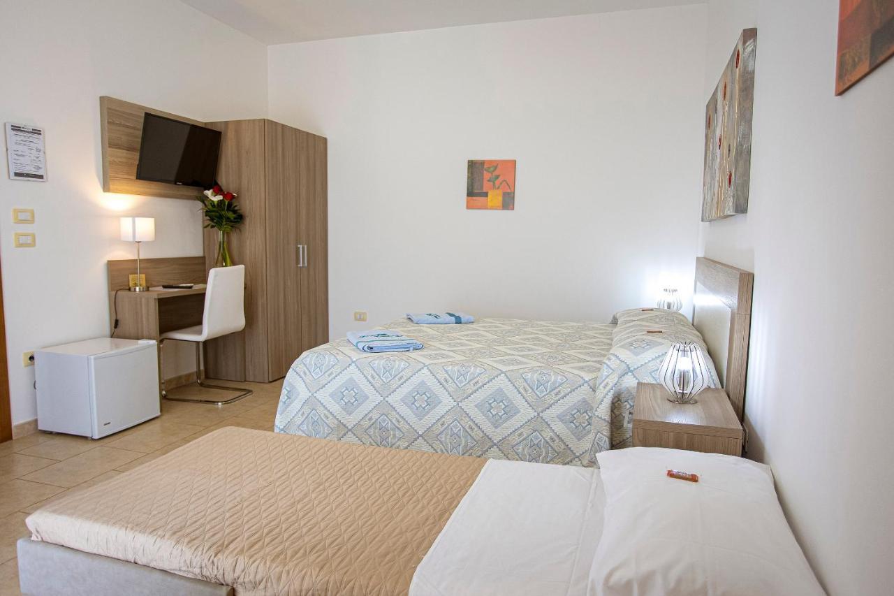 Aia Grande Bed & Breakfast Uggiano La Chiesa Exterior photo